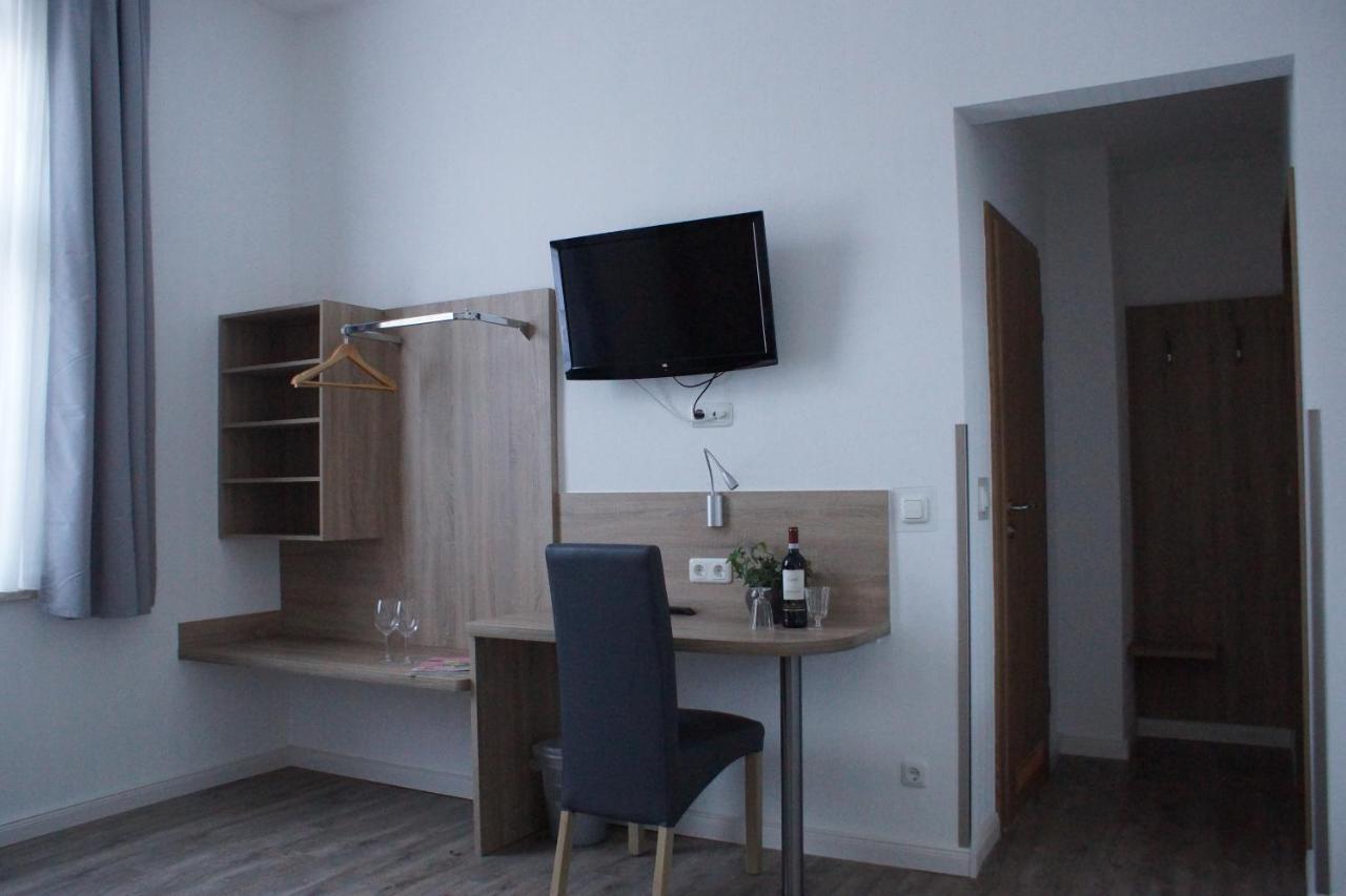 Landhaus Knoetel Лудвигслуст Екстериор снимка